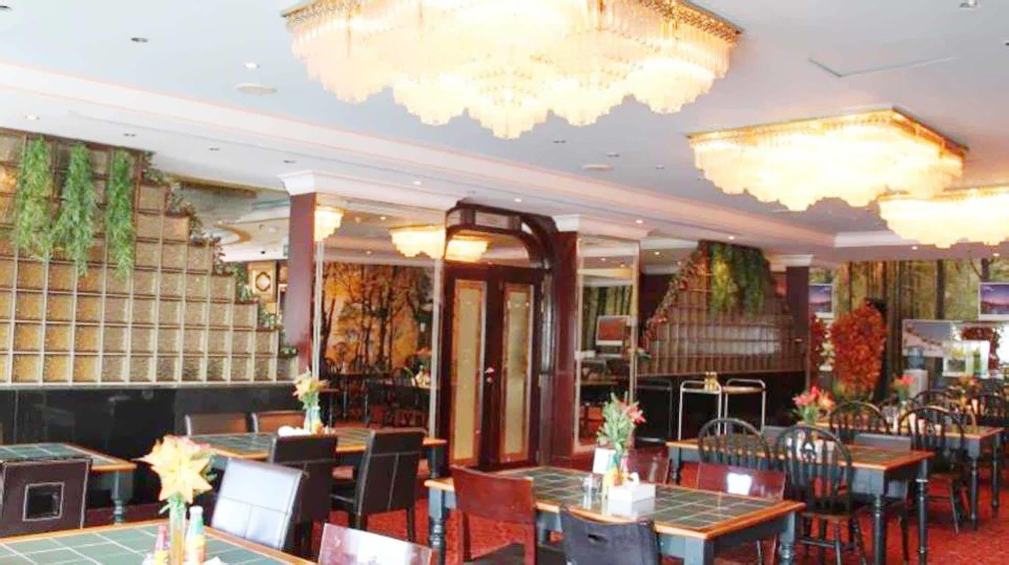 Royal Garden Hotel 두바이 외부 사진